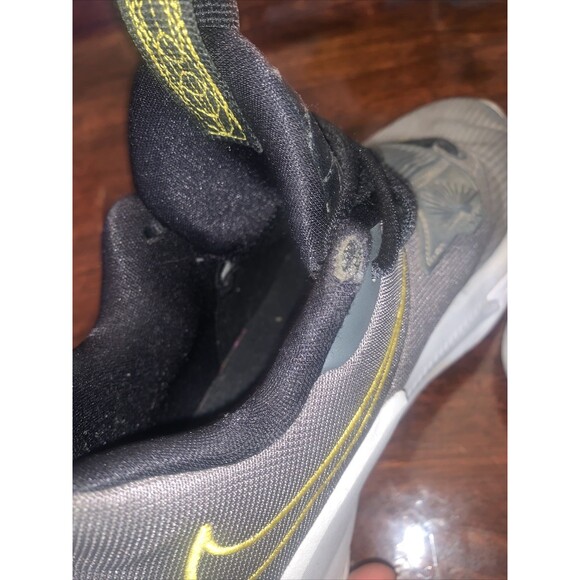 Size 8 - Nike Zoom Freak 3 Iron Gray Vivid Sulfur 2022 main image 14